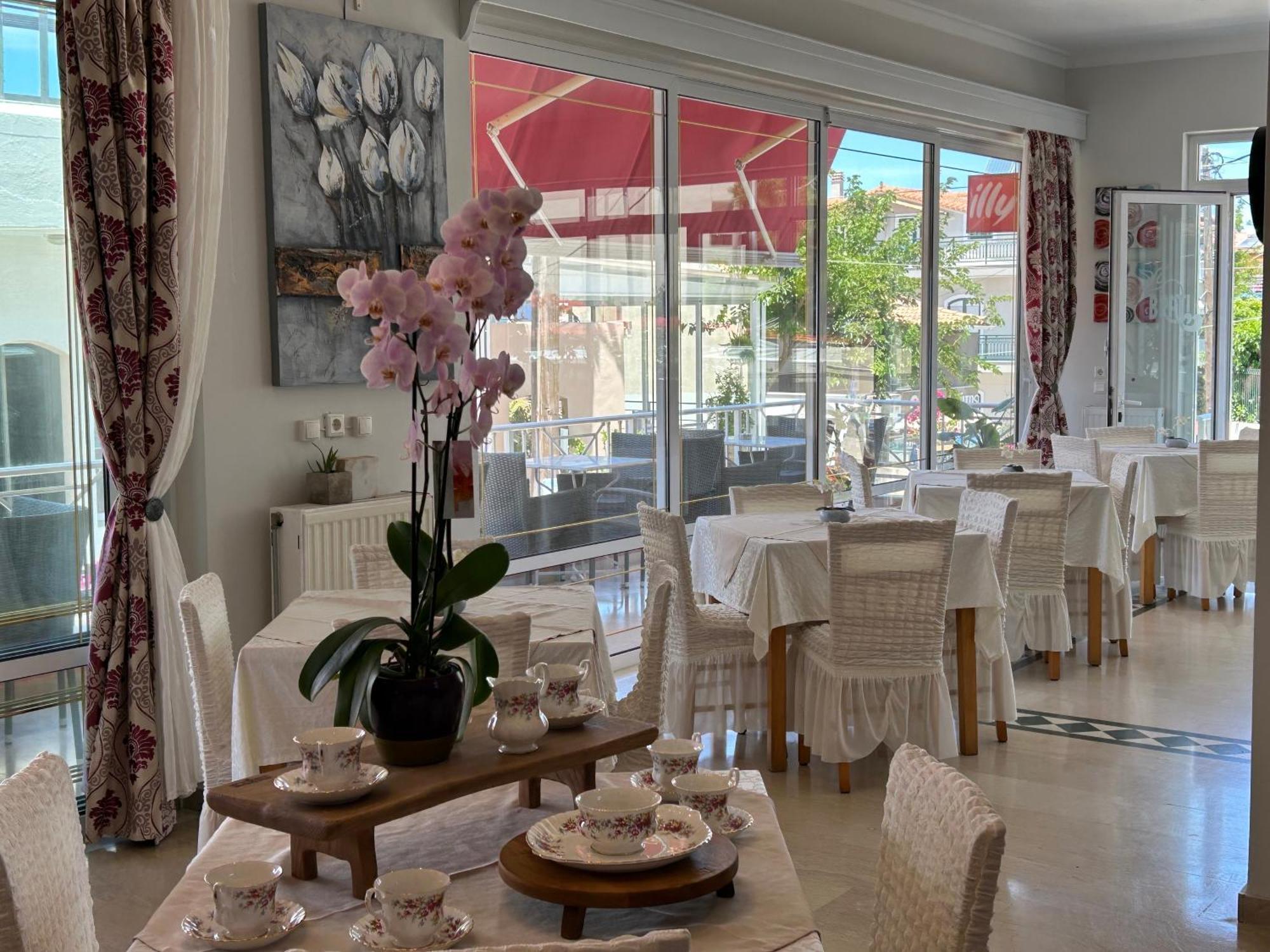Hotel Brati Ii