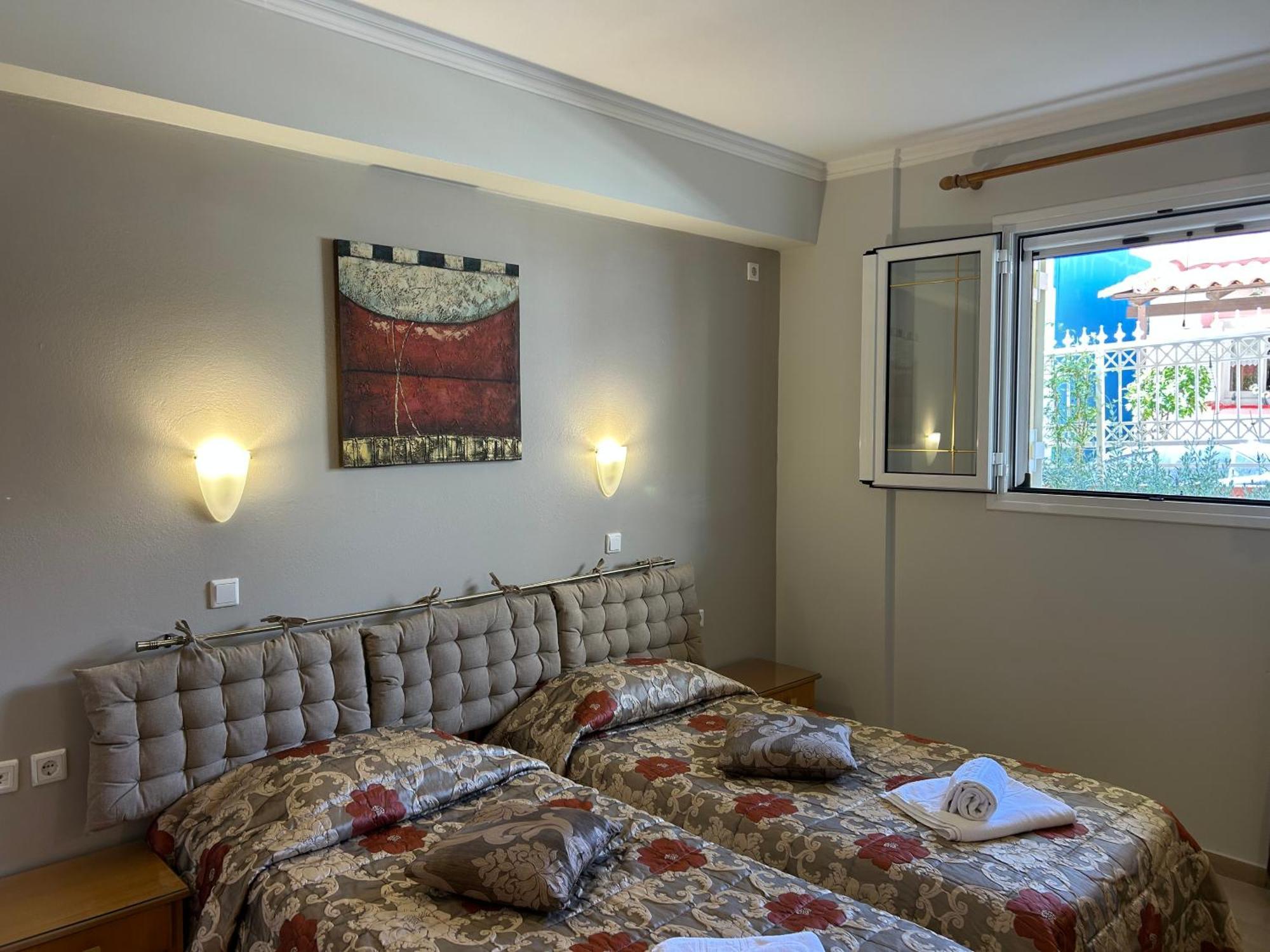 Brati Ii Hotel 2*