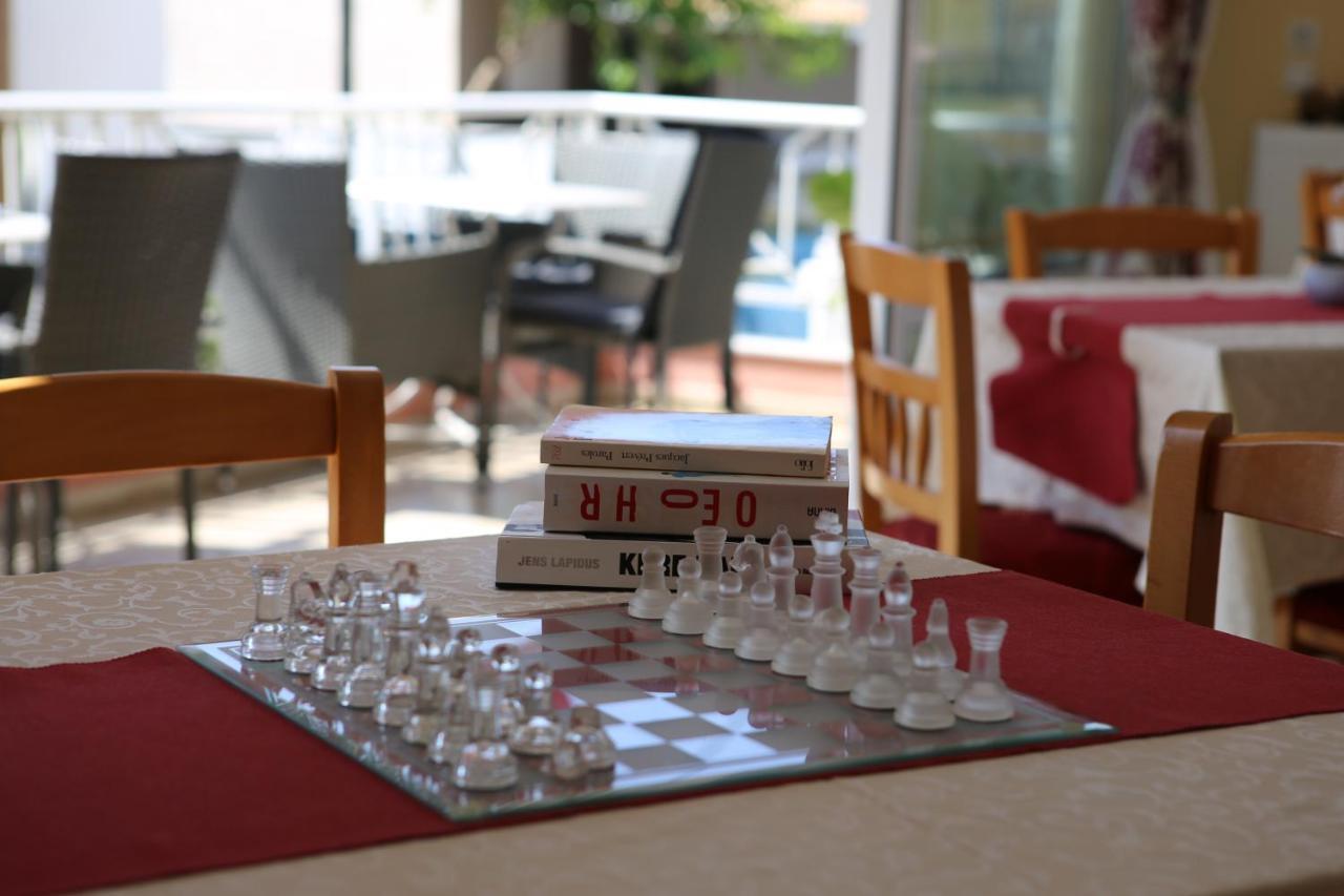 Brati Ii Otel Arkoudi