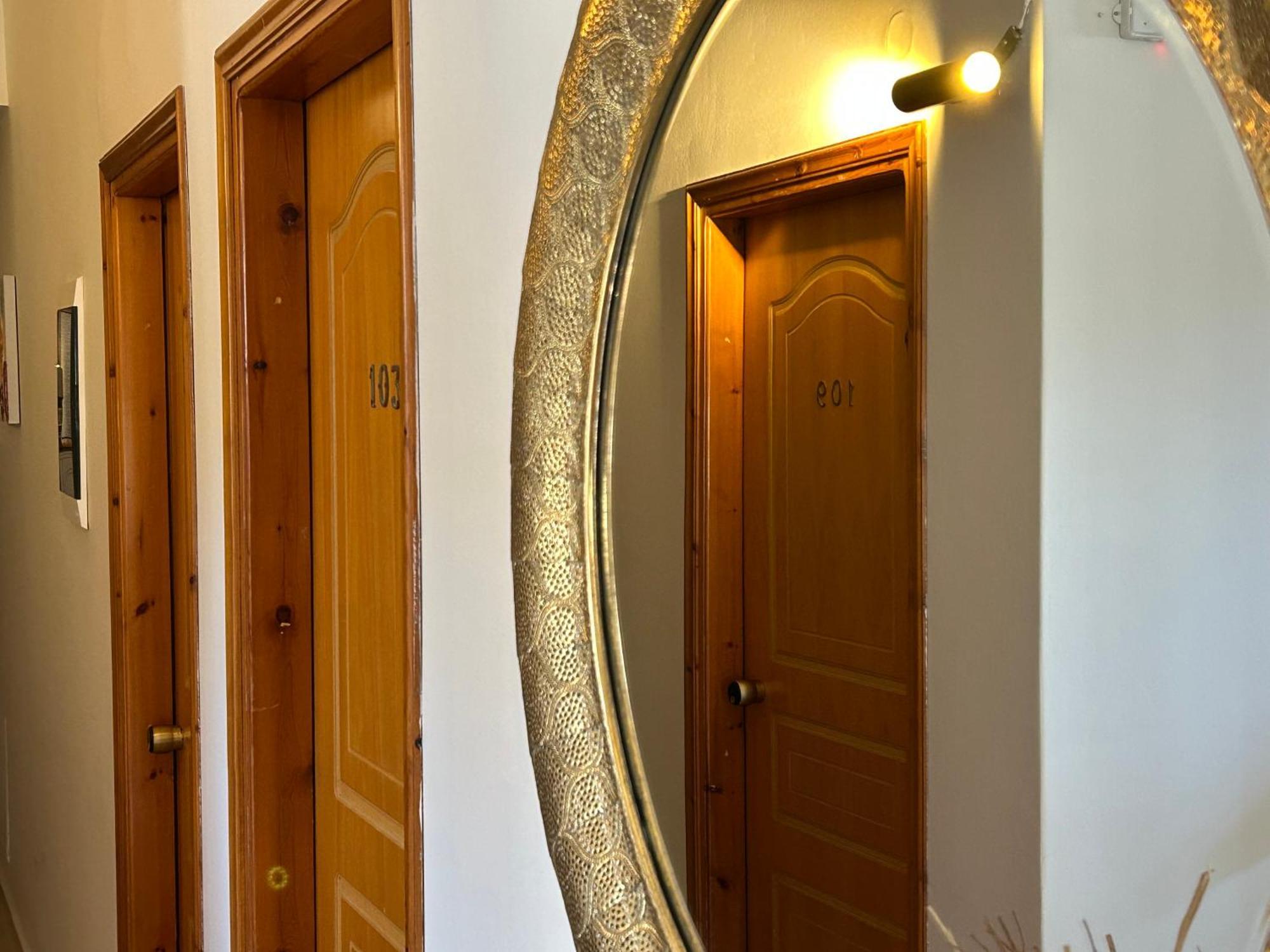 Brati Ii Otel 2*